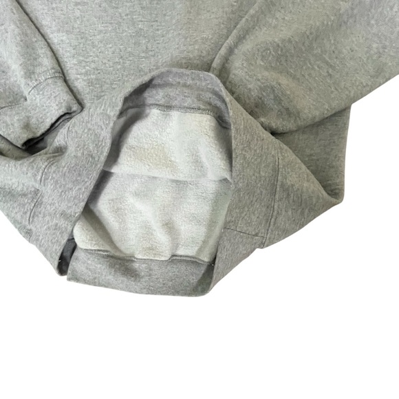 Gildan Light Gray Crewneck Sweatshirt Women’s Large Bumble Bee - Picture 8 of 8